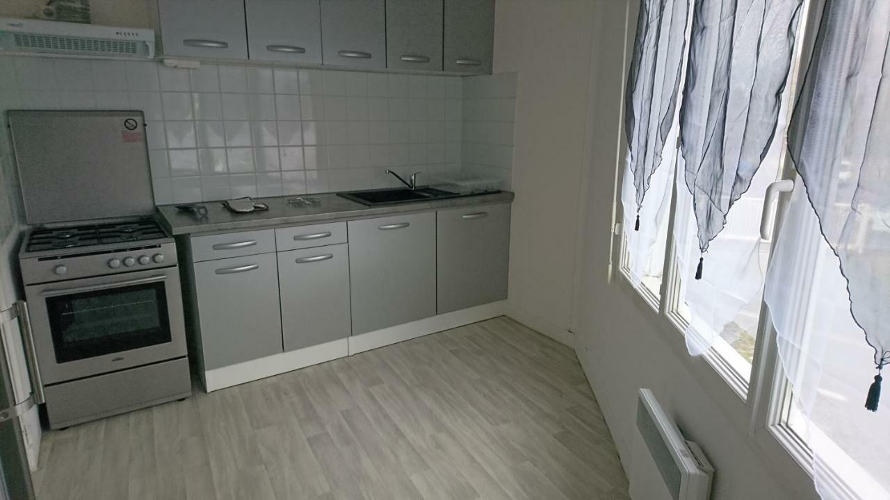 appartement de 79 m² à 500 mètres de la cure Jonzac Extérieur photo